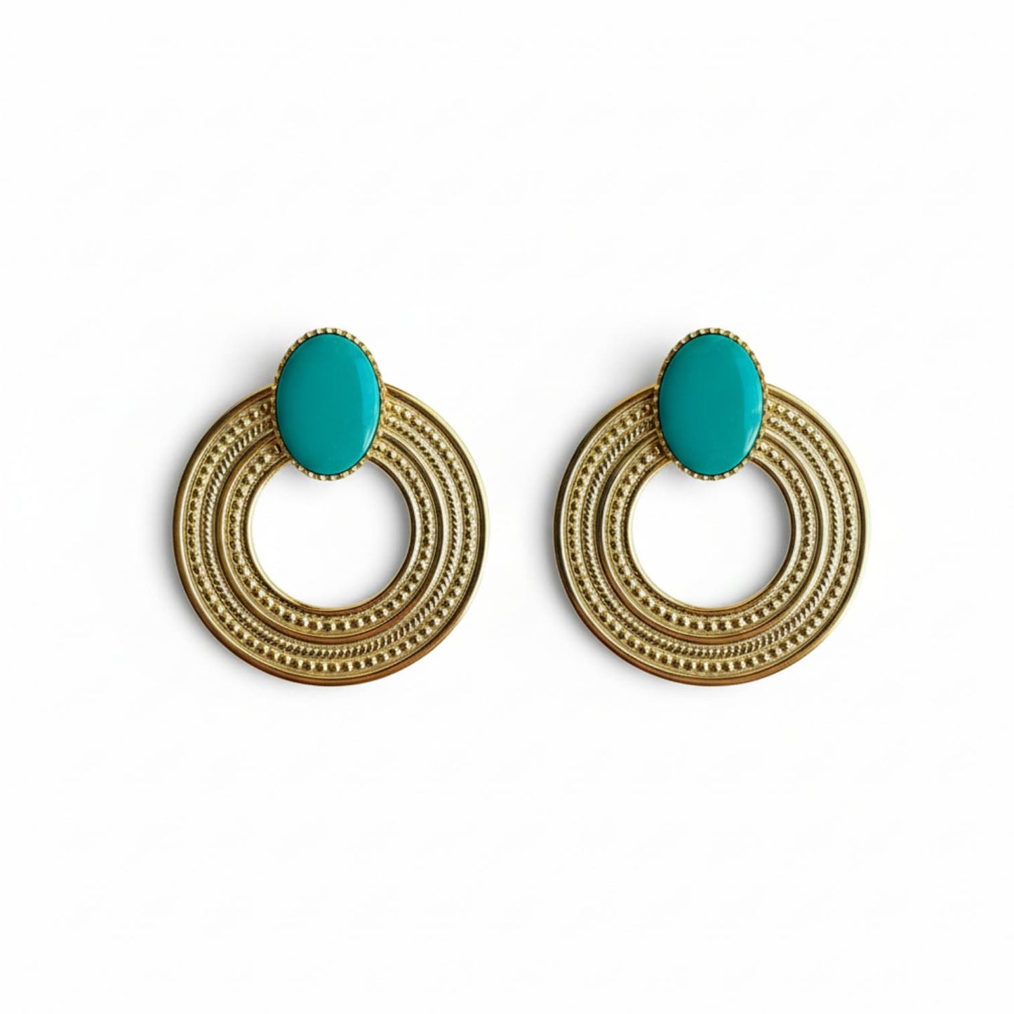 Boucles d'oreilles Louise - Puces dorées cabochon vert émeraude