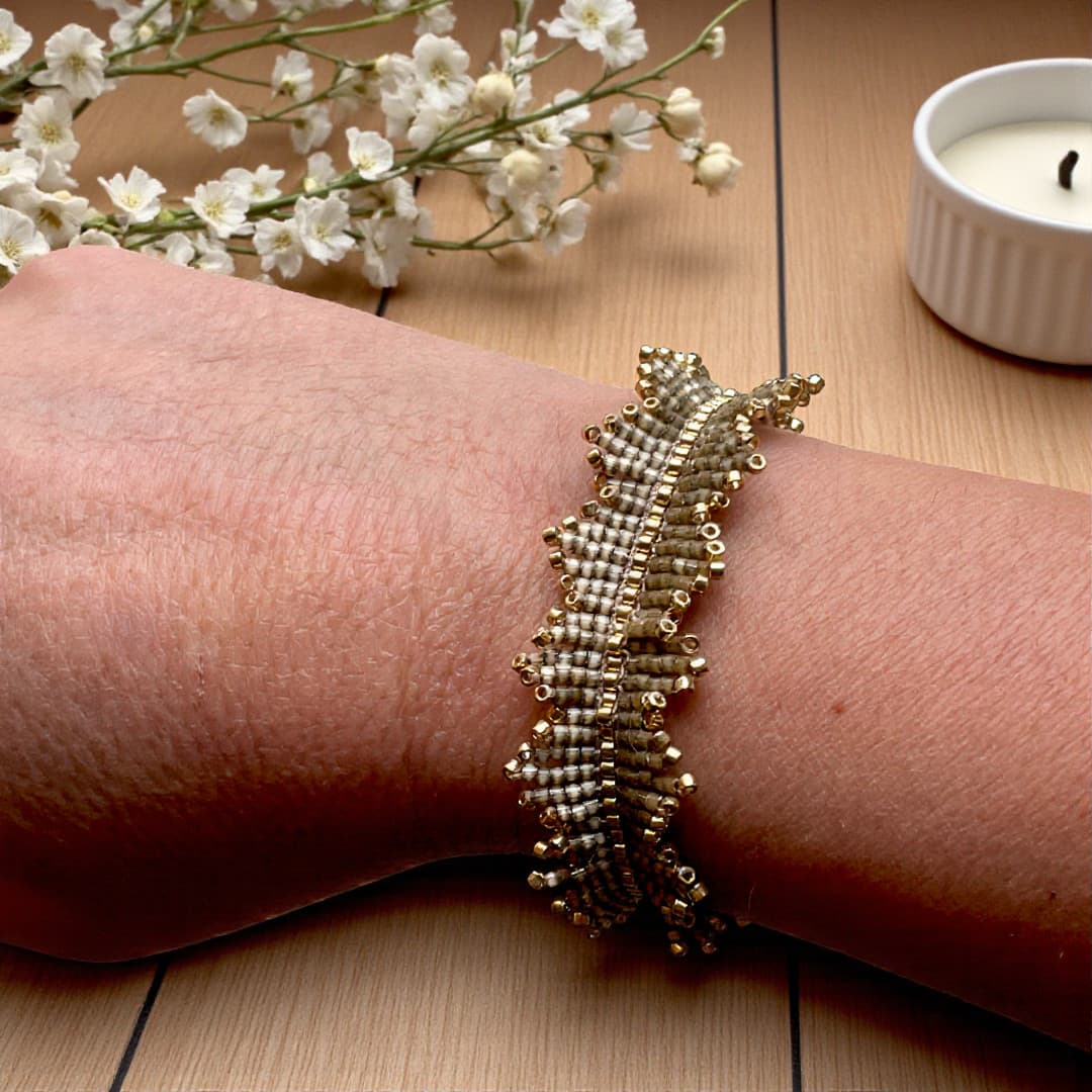 bracelet franges perles miyui delica Taupe satiné et or