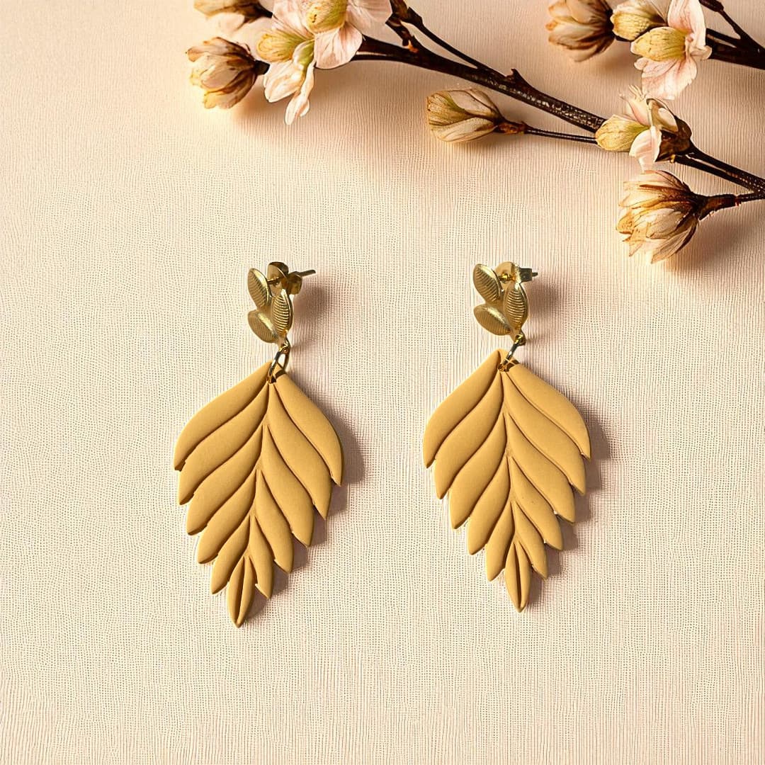 boucles d’oreilles Élora moutarde doré en pâte polymère – ATMY Bijoux