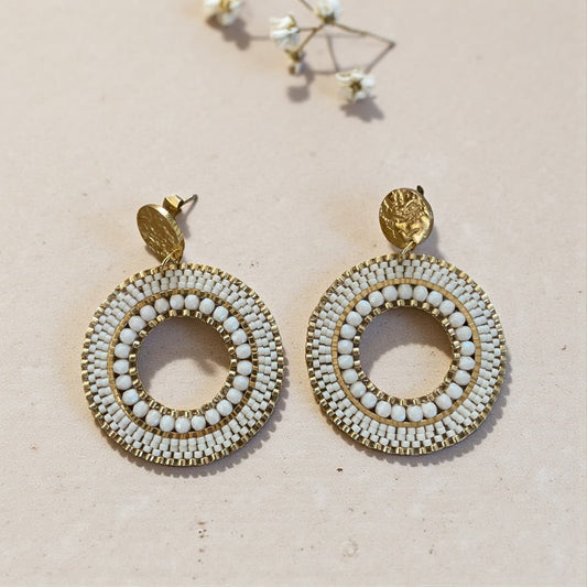 Boucles d’oreilles Grace crème tissées à la main en perles Miyuki Delica et perles de Bohème