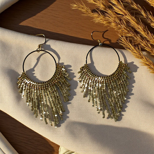 Boucles d'oreilles Médusa — taupe satiné, tissées main en perles Miyuki Delica | ATMY Bijoux