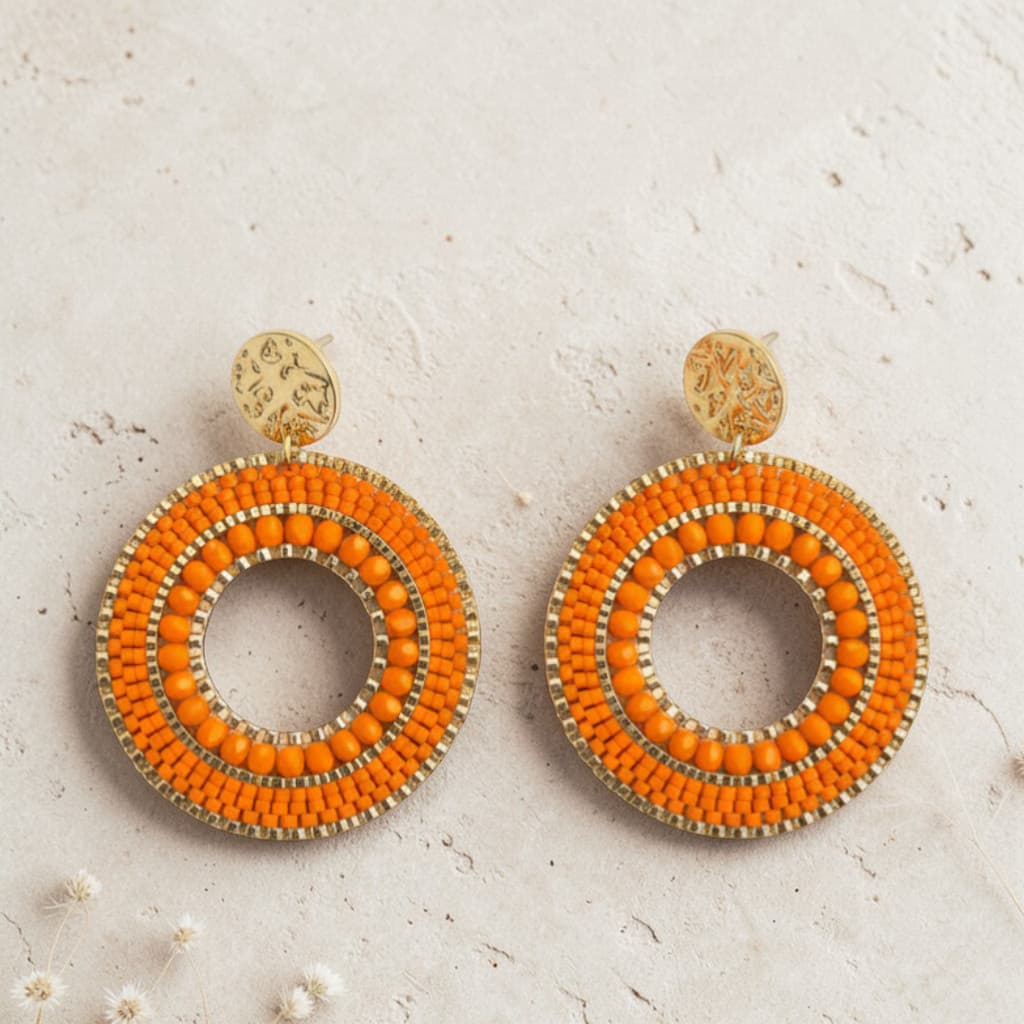 Gros plan tissage artisanal perles Miyuki Delica - Boucles d'oreilles Grace ATMY