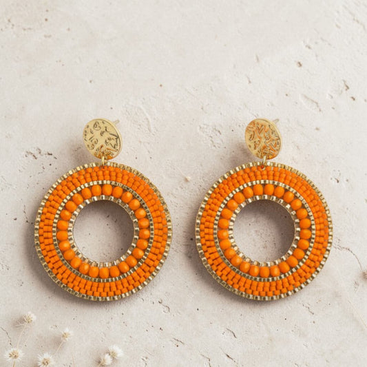 Gros plan tissage artisanal perles Miyuki Delica - Boucles d'oreilles Grace ATMY