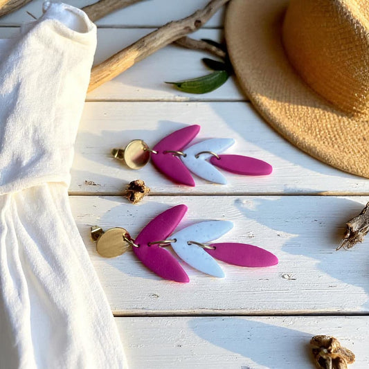 Boucles d’oreilles Calypso en pâte polymère coloris Fuchsia et blanc granite