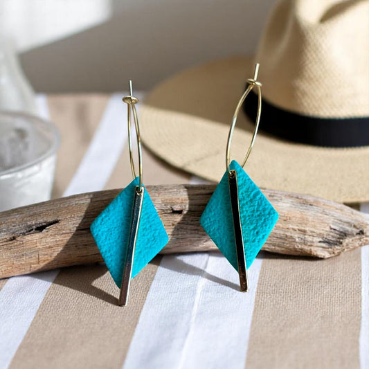 Boucles d’oreilles Solène – design graphique en polymère texturé et doré 24k – ATMY Bijoux